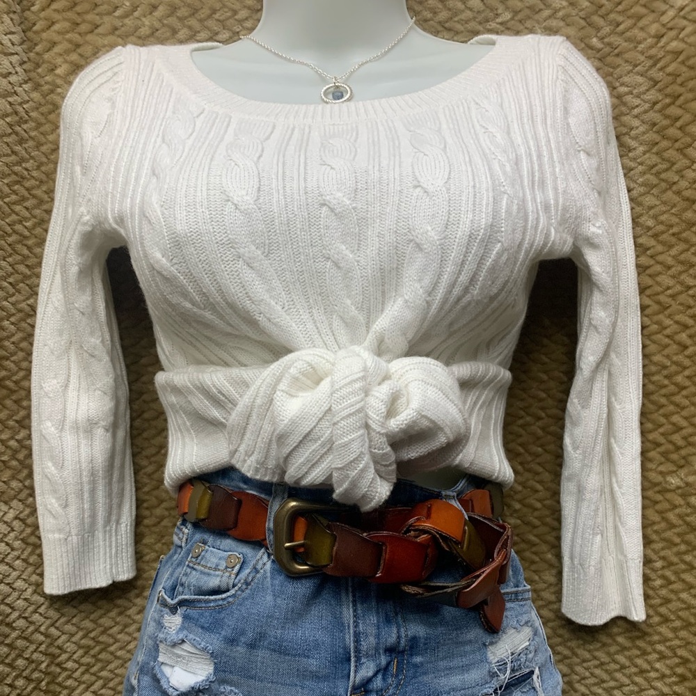 New York & Co. Off White Cable Knit Sweater